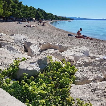 Apartments Stone Tučepi Екстериор снимка