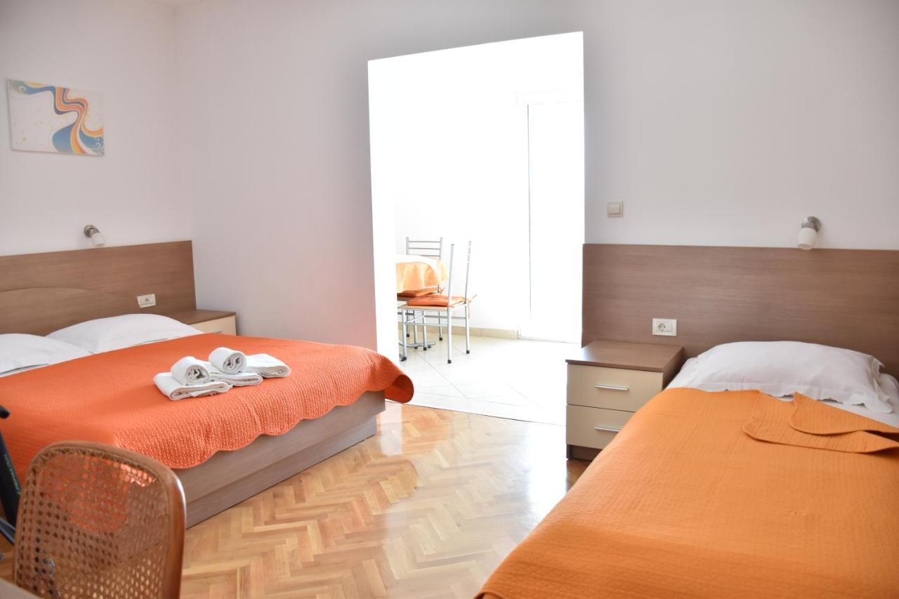 Apartments Stone Tučepi Екстериор снимка