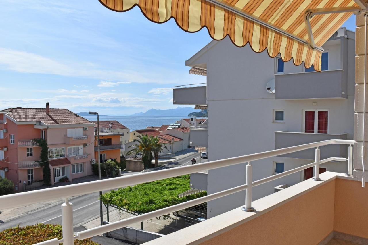 Apartments Stone Tučepi Екстериор снимка