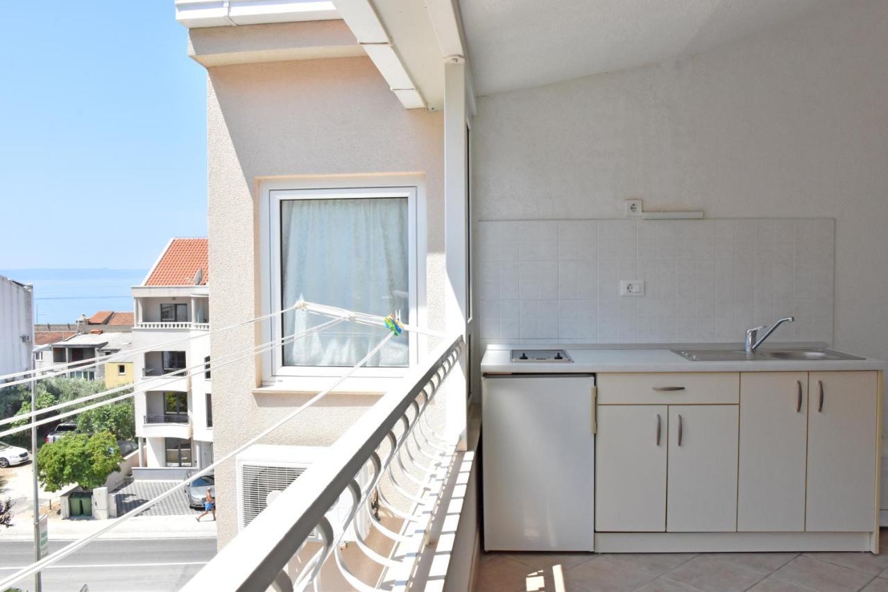 Apartments Stone Tučepi Екстериор снимка