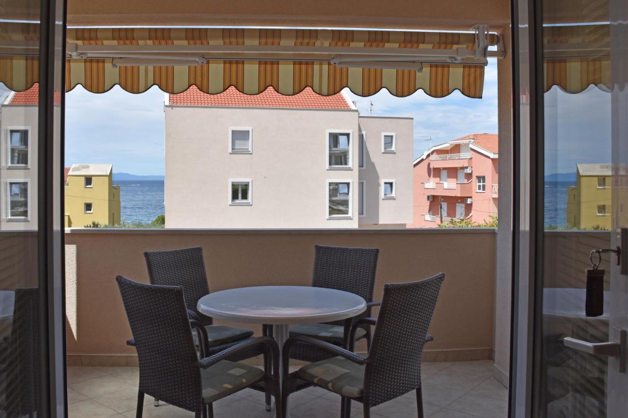 Apartments Stone Tučepi Екстериор снимка