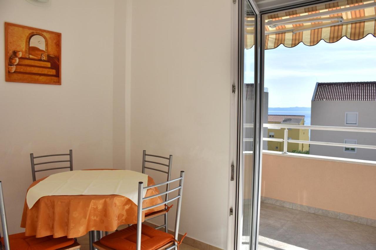Apartments Stone Tučepi Екстериор снимка