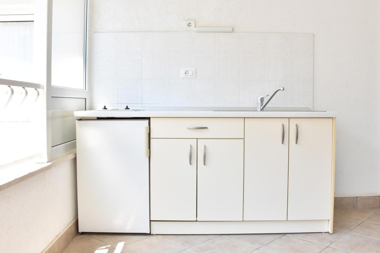 Apartments Stone Tučepi Екстериор снимка