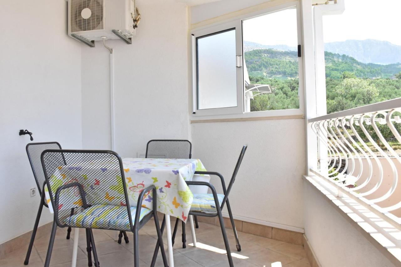 Apartments Stone Tučepi Екстериор снимка